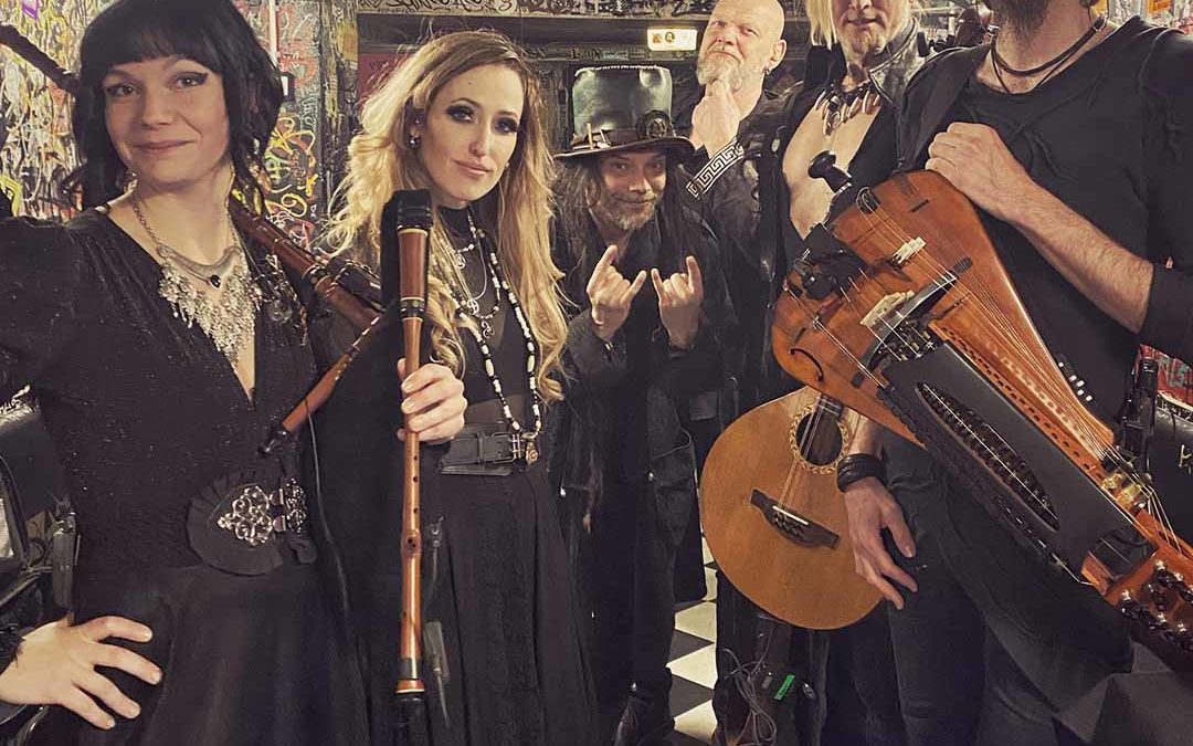 Faun, l’univers pagan à la rencontre du metal