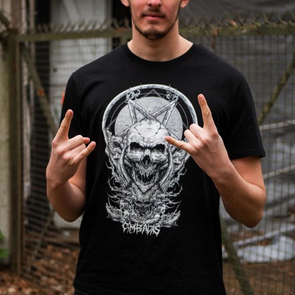 T-shirt pour metalleux représentant une tête de mort